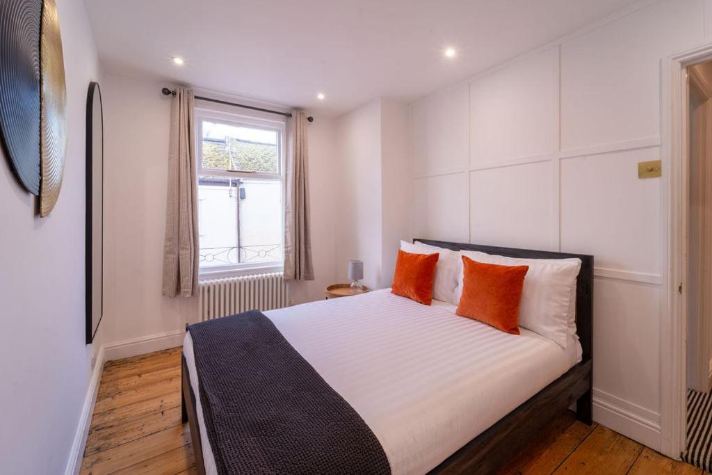 Elegant 3 Bedroom Home In The Centre Of Cheltenham Buitenkant foto